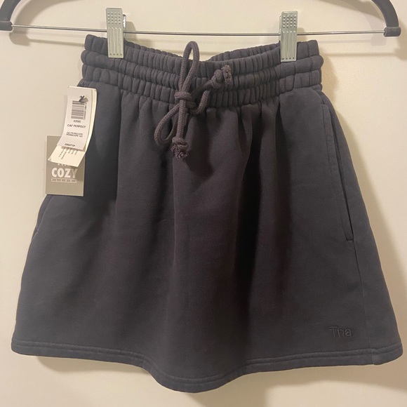 TNA Cozy Fleece Skirt - Picture 2 of 4